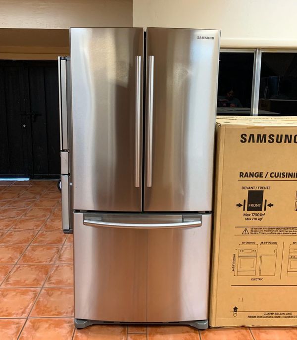 Samsung appliances package 33 inch width counterdepth refrigerator for