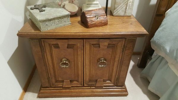 Thomasville King Size Bedroom Set For Sale In Olalla Wa Offerup