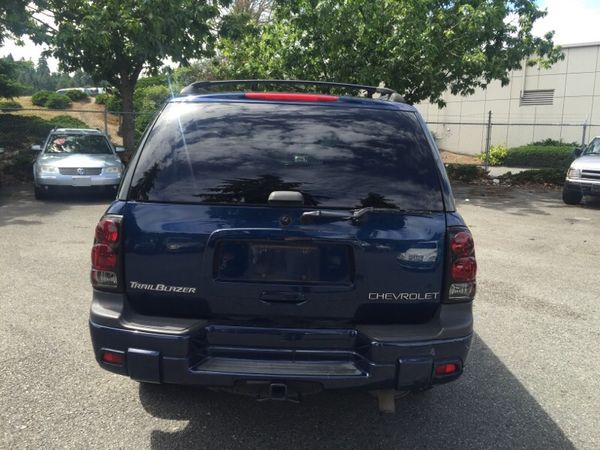 2004 Chevy trailblazer four-wheel-drive for Sale in Seattle, WA - OfferUp