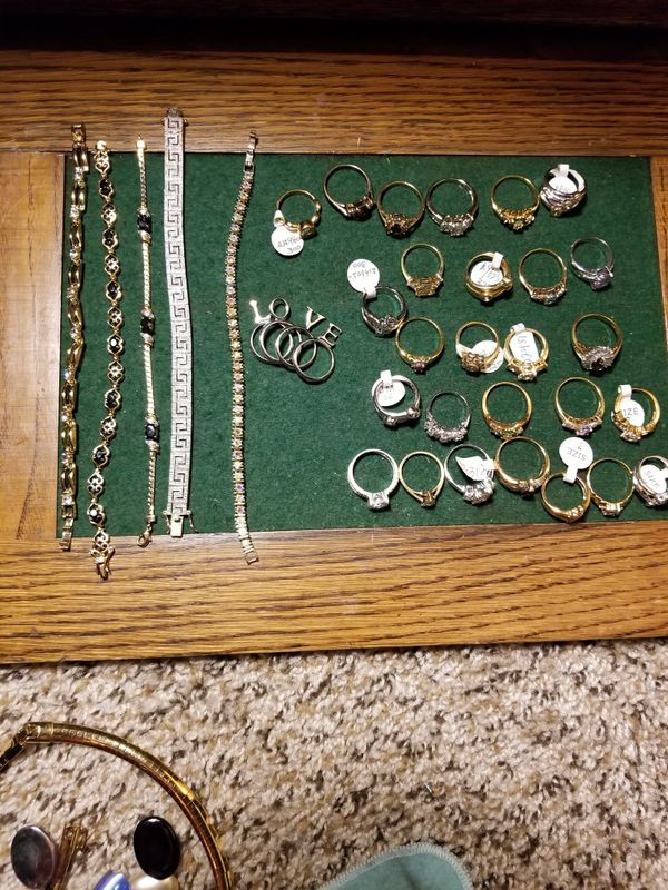 Womens bracelet&#39;s, and rings. for Sale in Irving, TX - OfferUp