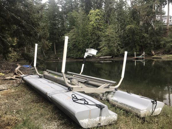 Sunstream boat lift fl6012 for Sale in Gig Harbor, WA - OfferUp