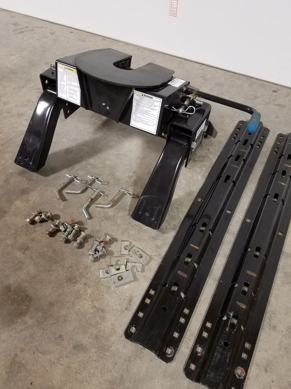 Reese 15K 5th wheel hitch for Sale in McGregor, TX OfferUp