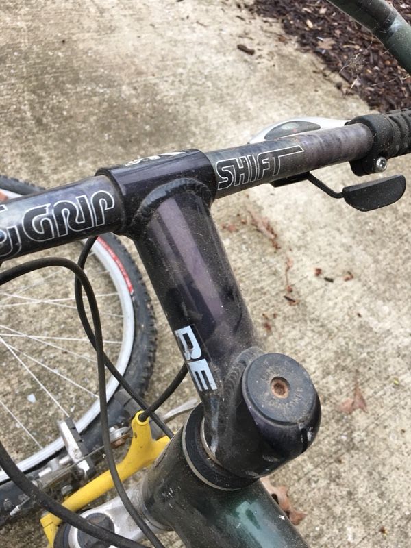 trek carbon fiber mountain bike