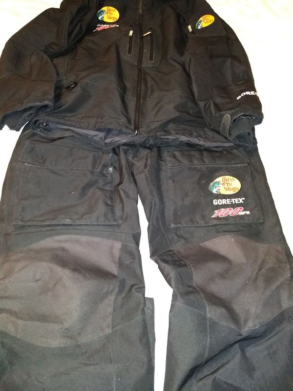 Bass 100 mph gortex winter an rain suit for Sale in Lyman, SC