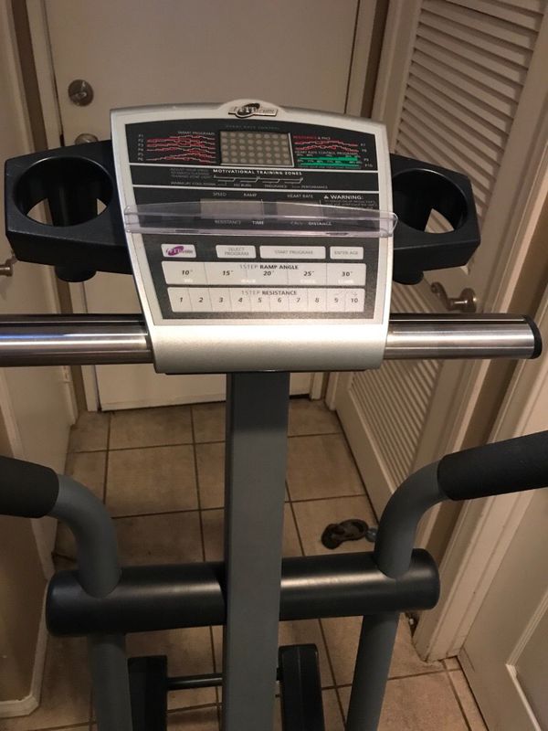 NordiTrack CXT 980 Elliptical Trainer for Sale in Mission Viejo, CA ...