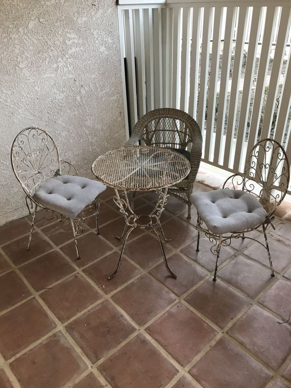 Vintage Wrought Iron Bistro Set Photos