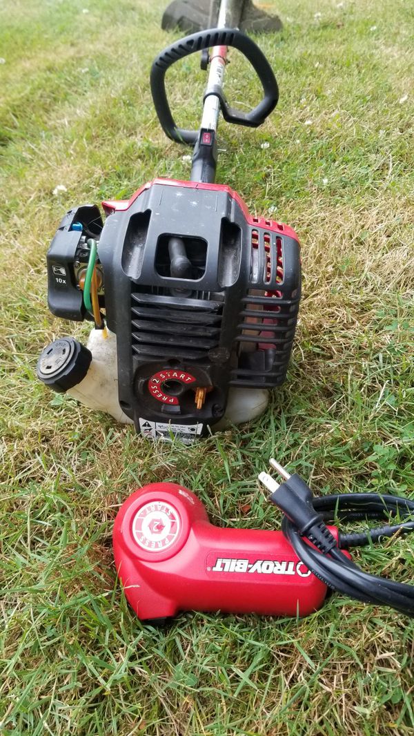 Troy-Bilt 4 Cycle Weed eater w/starter for Sale in Everett, WA - OfferUp