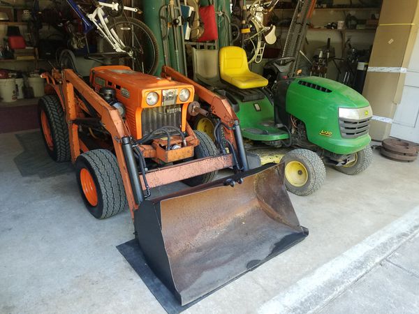 Kubota B6100 Diesel Tractor 4wd With Factory Bucket Loader For Sale In