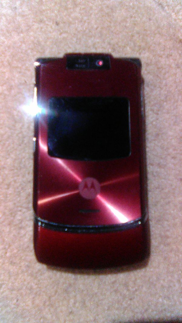Red Motorola V3 Razor Flip Phone vintage for Sale in Clifton, NJ OfferUp