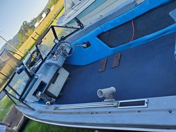 16ft fiberglass boat for Sale in Dallas, OR - OfferUp