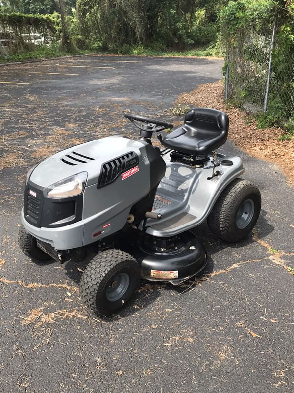 CRAFTSMAN LT1500 TRACTOR 42 INCH RIDING LAWN MOWER for Sale in Clermont