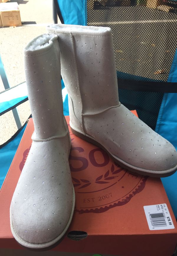 women's boots size 10 wide