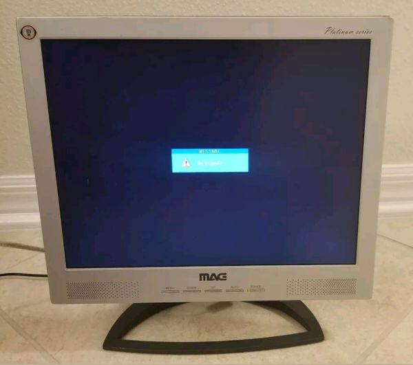 MAG Innovision LT976s LCD Flat Screen Computer Monitor Model 568 for