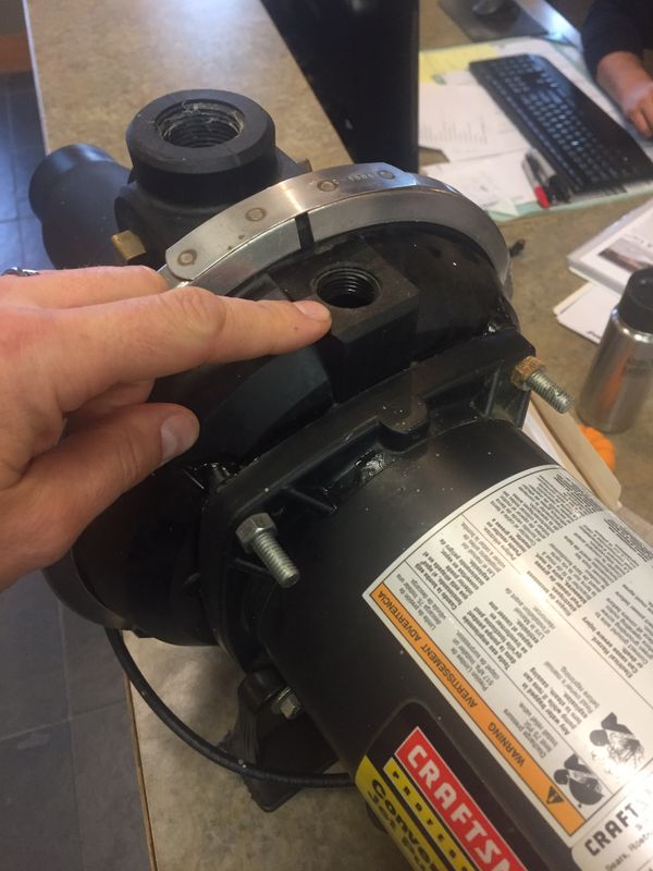 Craftsman professional convertible jet pump hydroglass 1hp for Sale in