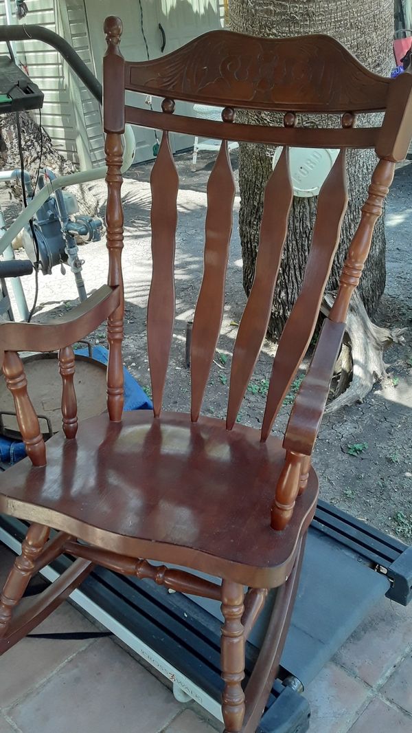 Redwood rocking chair. for Sale in San Antonio, TX OfferUp