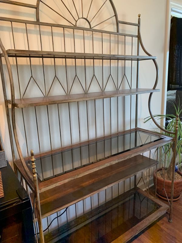 Bar / Bakers rack for Sale in Port St. Lucie, FL OfferUp