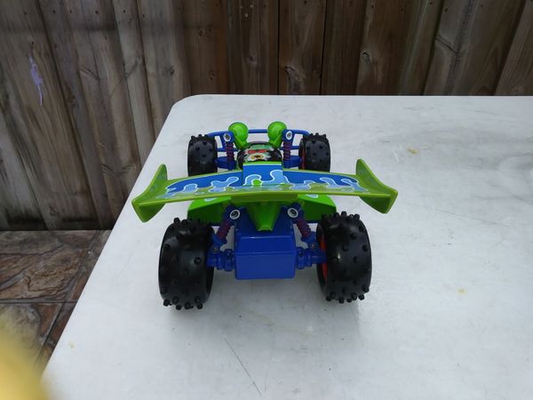 TOY LARGE THINKWAY RC BUGGY WIRELESS( NO REMOTE CONTROL ) CAR DISNEY