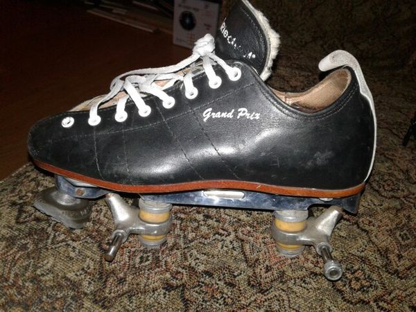 Riedell Grand Prix quad speed skating boots with labeda Proline plates