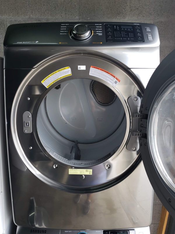 SAMSUNG VRT STEAM WASHER & DRYER FRONT LOAD SET for Sale in Miami, FL