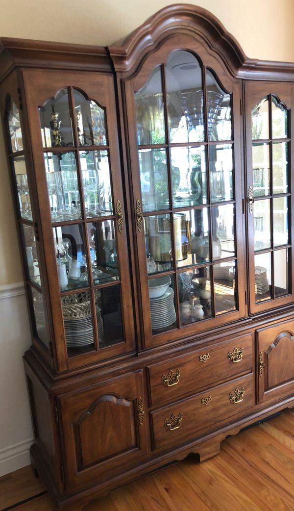 Thomasville Hutch for Sale in Auburn, CA OfferUp