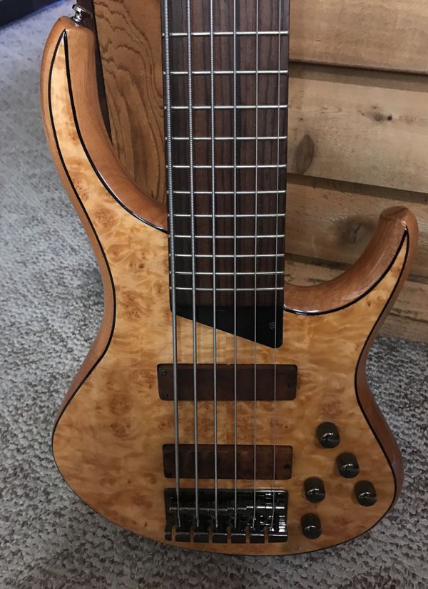 MTD Kingston KZ 6 String Bass Guitar for Sale in Virginia Beach, VA