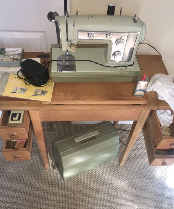 Sears Kenmore Sewing Machine Model# 1601 Vintage Complete With