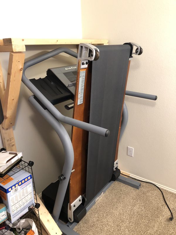 NordicTrack 2500R Treadmill for Sale in Mukilteo, WA OfferUp