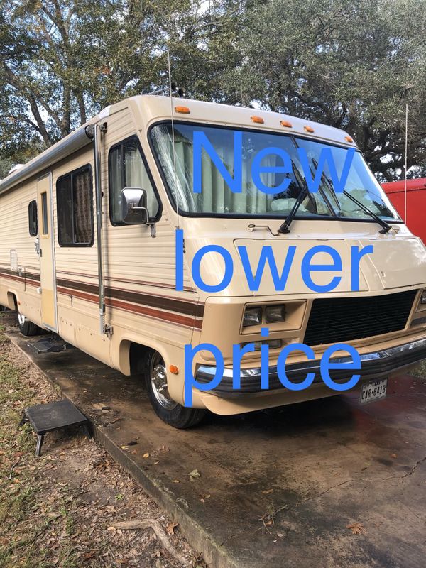 1984 pace arrow class A motor home 34’ long In great shape was asking ...