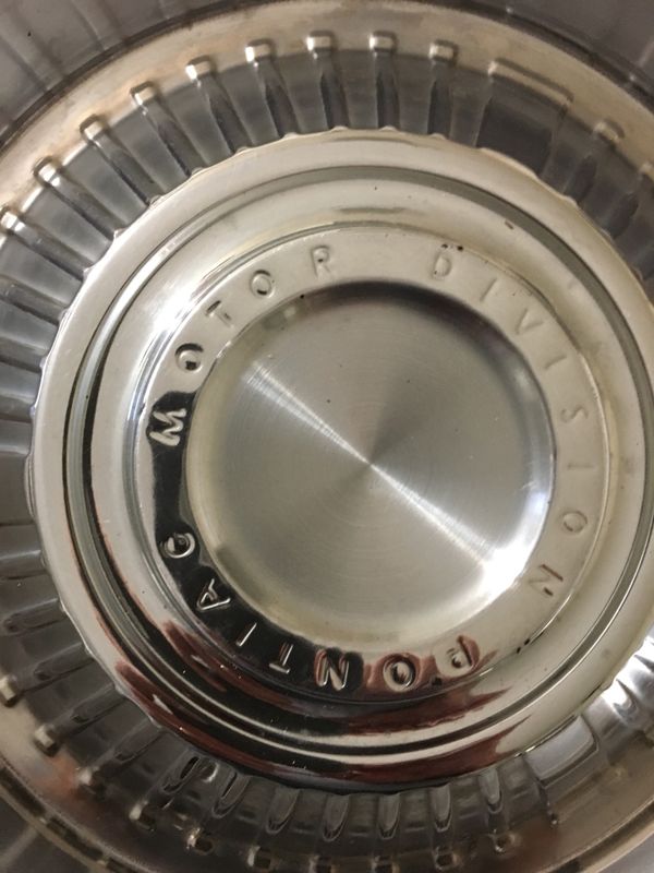 1964 PONTIAC GRAND PRIX ORIGINAL HUB CAPS 14 inch for Sale in Fort