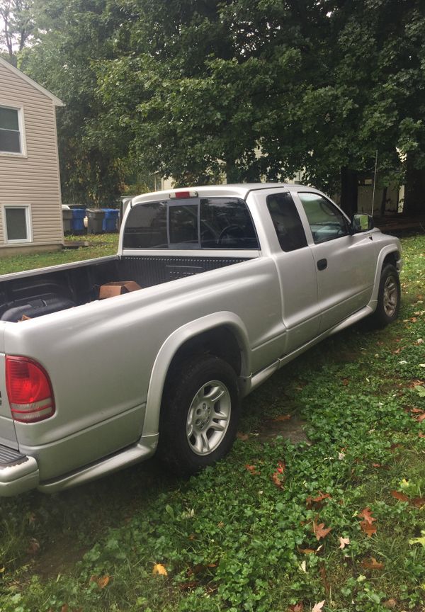 2004 Dodge Dakota V8 *Stampede* *Price Dropped* for Sale in Bristol, CT