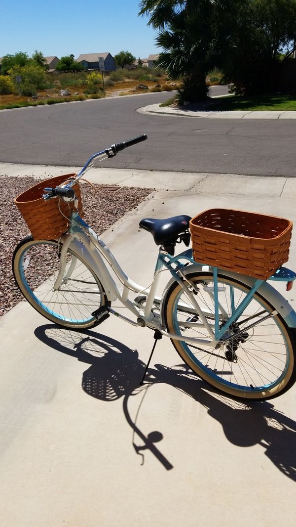 Schwinn Point Beach 7 Speed Womens Bike for Sale in Glendale, AZ OfferUp