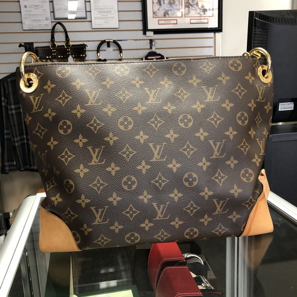 Louis Vuitton Berri PM Monogram Bag for Sale in Scottsdale, AZ - OfferUp
