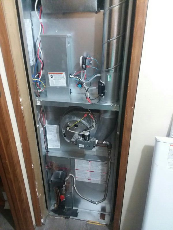 Coleman 90,000 BTU gas mobile home furnace for Sale in Indianapolis, IN