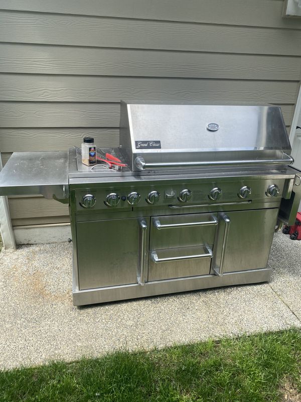 Grand Classic grill for Sale in Puyallup, WA OfferUp