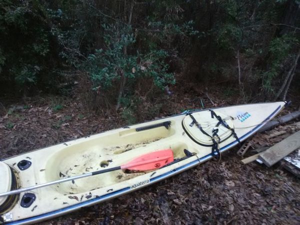 14' Kayak Aquaterra Prism Yellow with 1 Paddle for Sale in Huffman, TX
