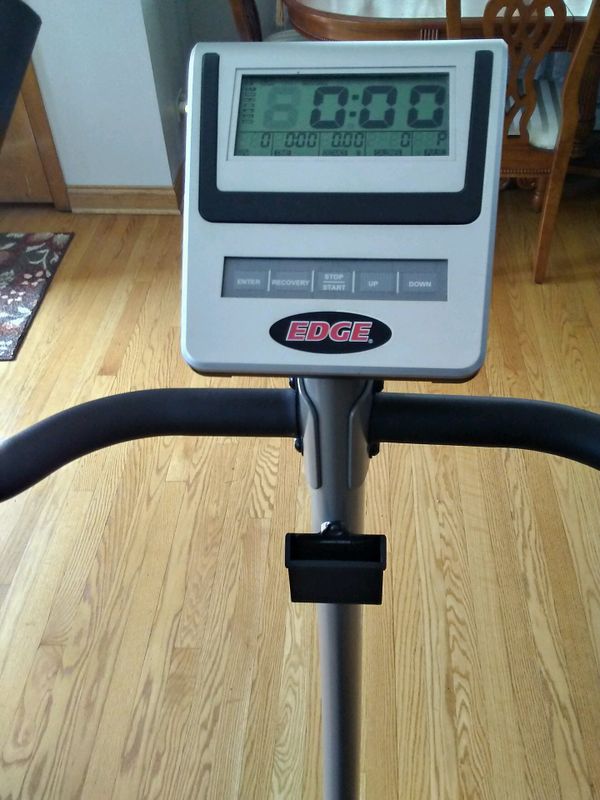 Exercise Bike-Quest Edge 482U for Sale in Niles, IL - OfferUp