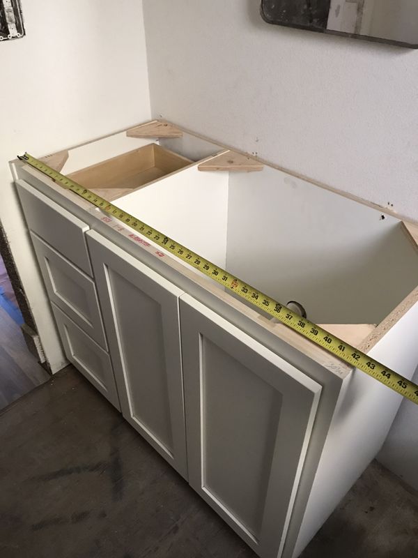 White Soft Close Bathroom Vanity Alabaster For In Portland Or Offerup White Soft Close Bathroom Vanity