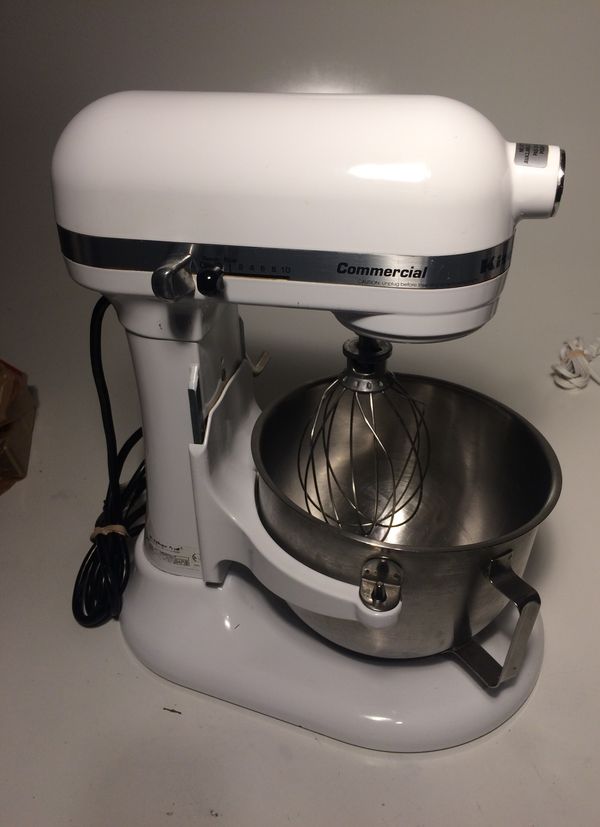 Kitchenaid Commercial Mixer KM25G for Sale in Fairview Heights, IL