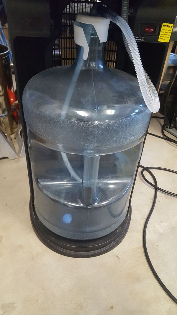 Crystal Mountain drinking hot/cold water cooler Model STFM2KHK1C for