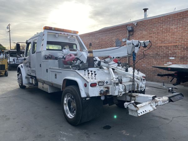 Tow truck for Sale in Huntington Park, CA - OfferUp