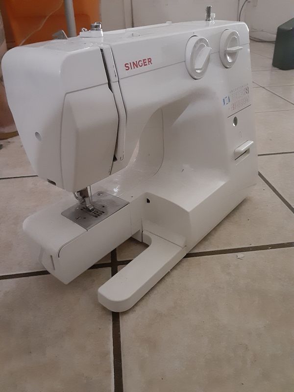 1120 singer sewing machine for Sale in Peoria, AZ OfferUp