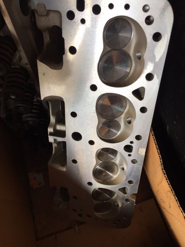 New SBC Edelbrock performer rpm 6089 heads for Sale in Garden Grove, CA ...