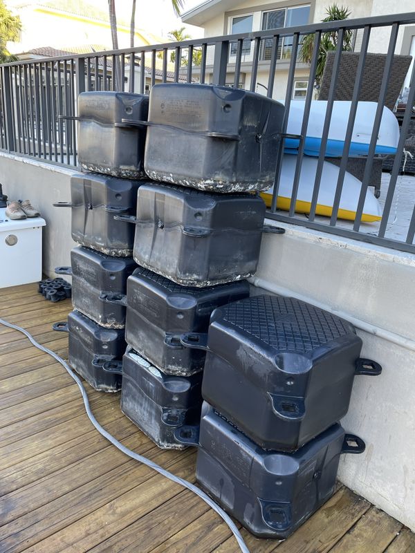 Jet Dock Floating Dock Blocks Like New Clean for Sale in Fort