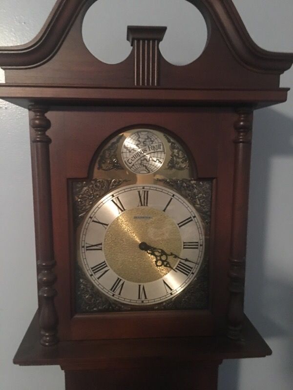 HOWARD MILLER GRANDFATHER CLOCK (BARWICK CLOCKS) MODEL 4878