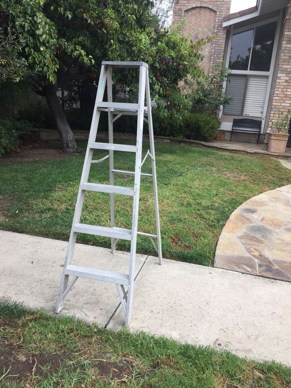 Escalera de 6 pies for Sale in Orange, CA - OfferUp