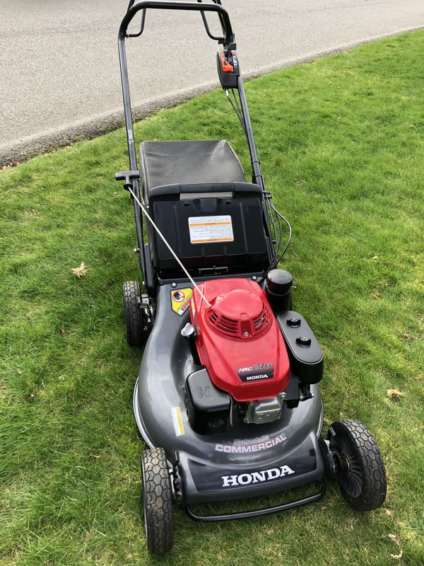Honda HRC216HXA hydrostatic 21” commercial mower (like new)FIRM ON