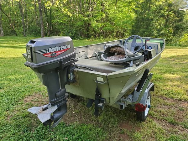 LOWE 14' jon boat...25hp Johnson...Galvanized trailer...w/ TITLES ...