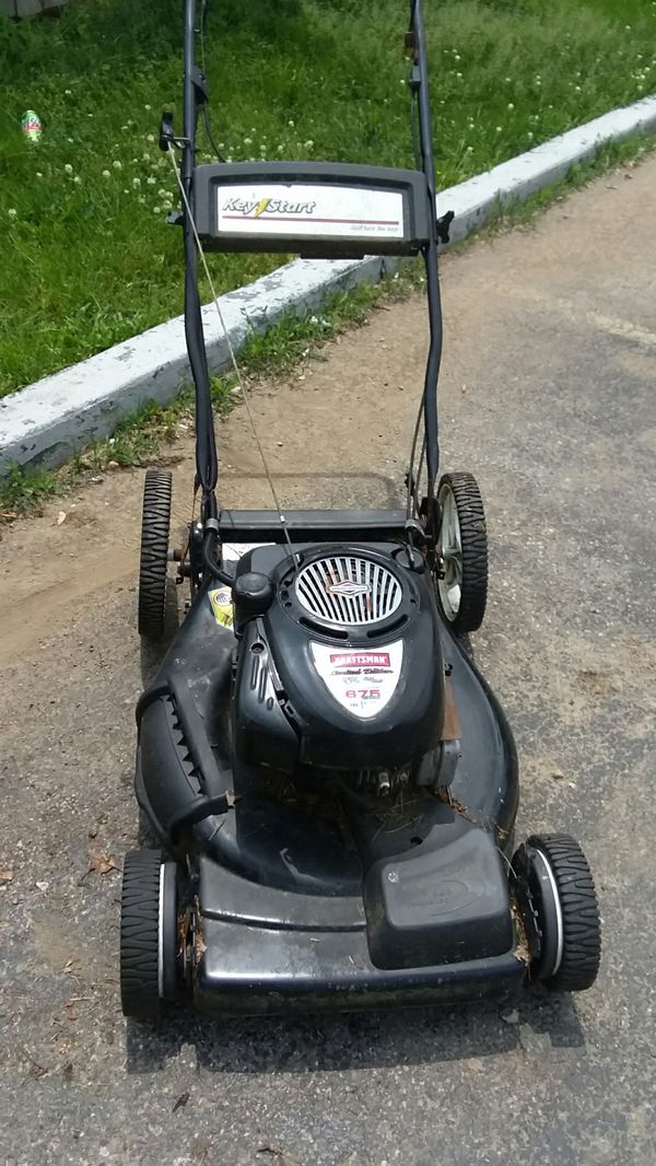 LAWN MOWER CRAFTSMAN KEY START... for Sale in Columbus, OH OfferUp