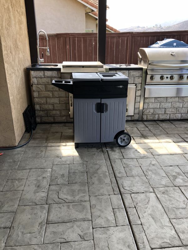 portable bbq station