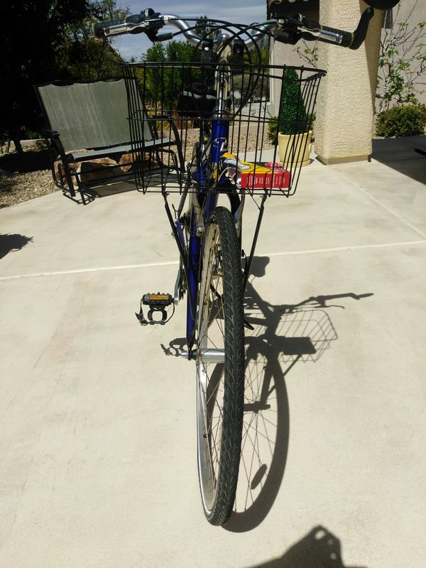 Trek (women's mountain bike ) 7300 multitrack for Sale in